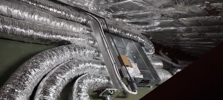 Inbouw lucht-lucht warmtepomp Daikin Callaertstraat Sint-Niklaas – realisatie Klimatisatie Heirbaut